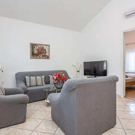 By The Sea - Lozice, - 20202 Apartamento *