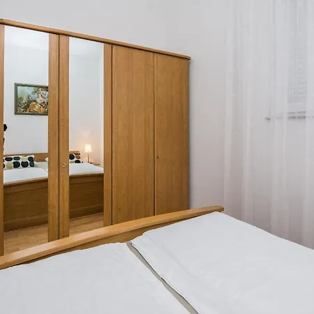 By The Sea - Lozice, - 20202 Apartment